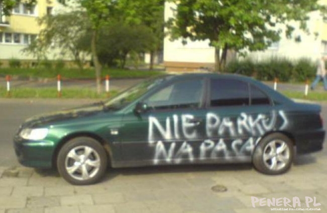 Nie parkuj na pasach