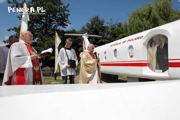 Poświęcenie papierowej makiety